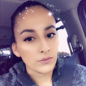 Meet your Posher, Lorena